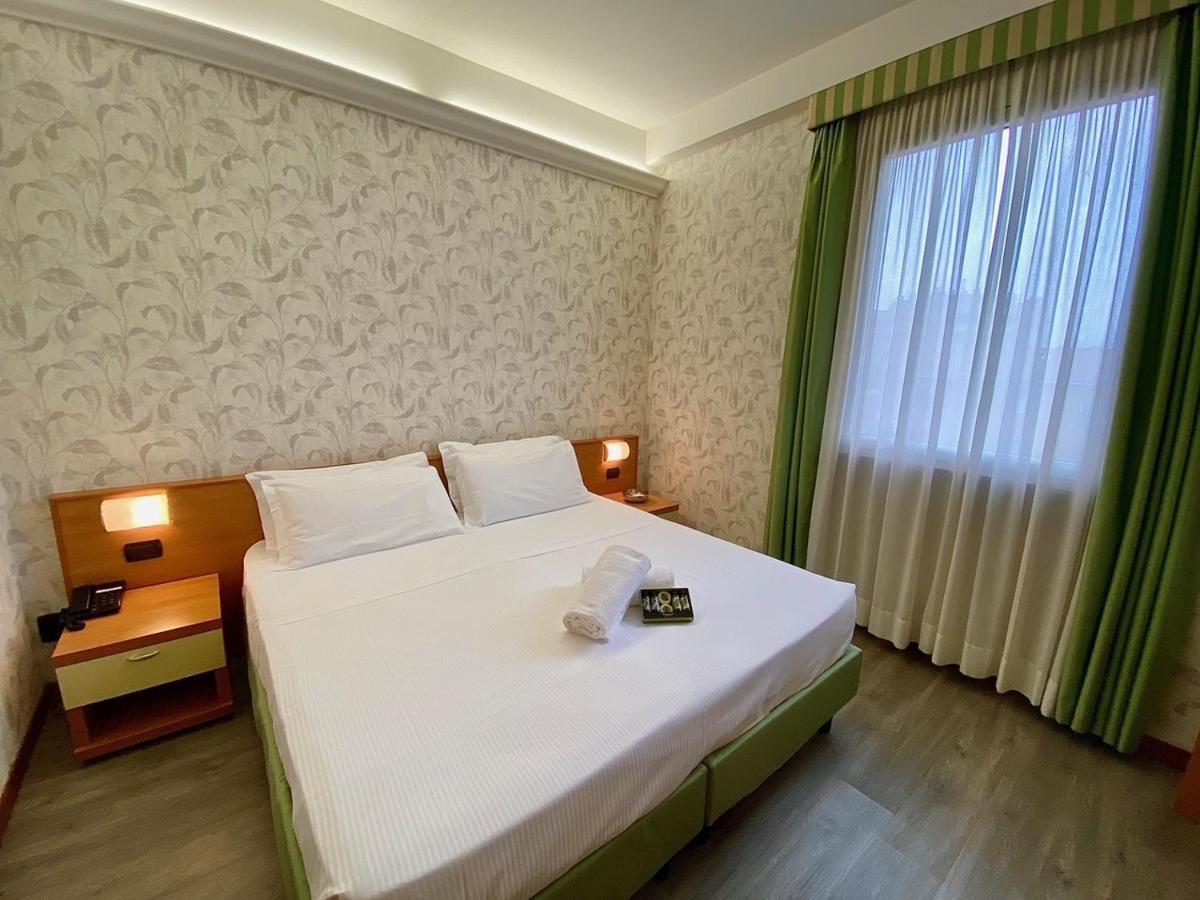 Hotel Embassy Pero Dış mekan fotoğraf