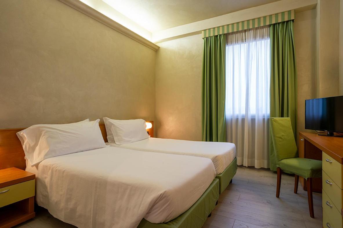 Hotel Embassy Pero Dış mekan fotoğraf