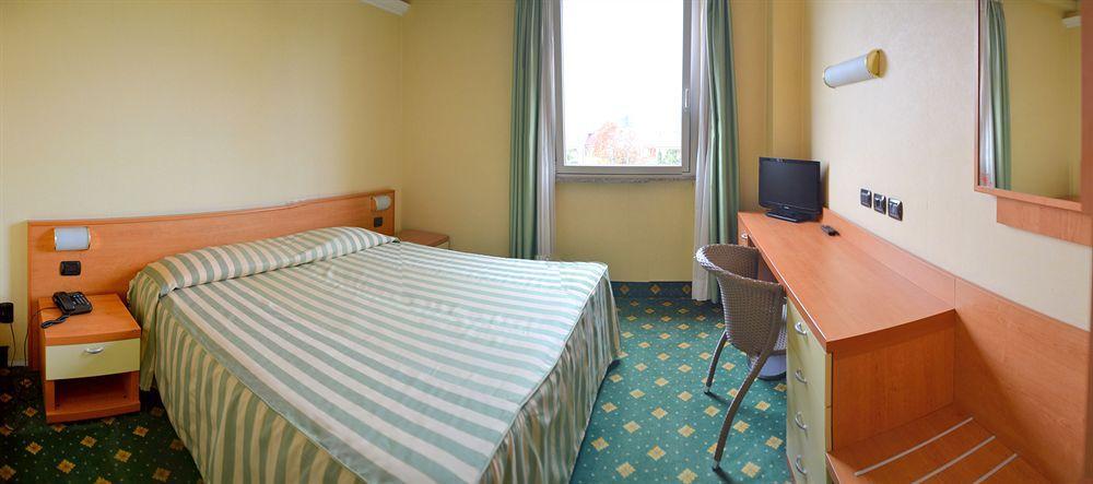 Hotel Embassy Pero Dış mekan fotoğraf
