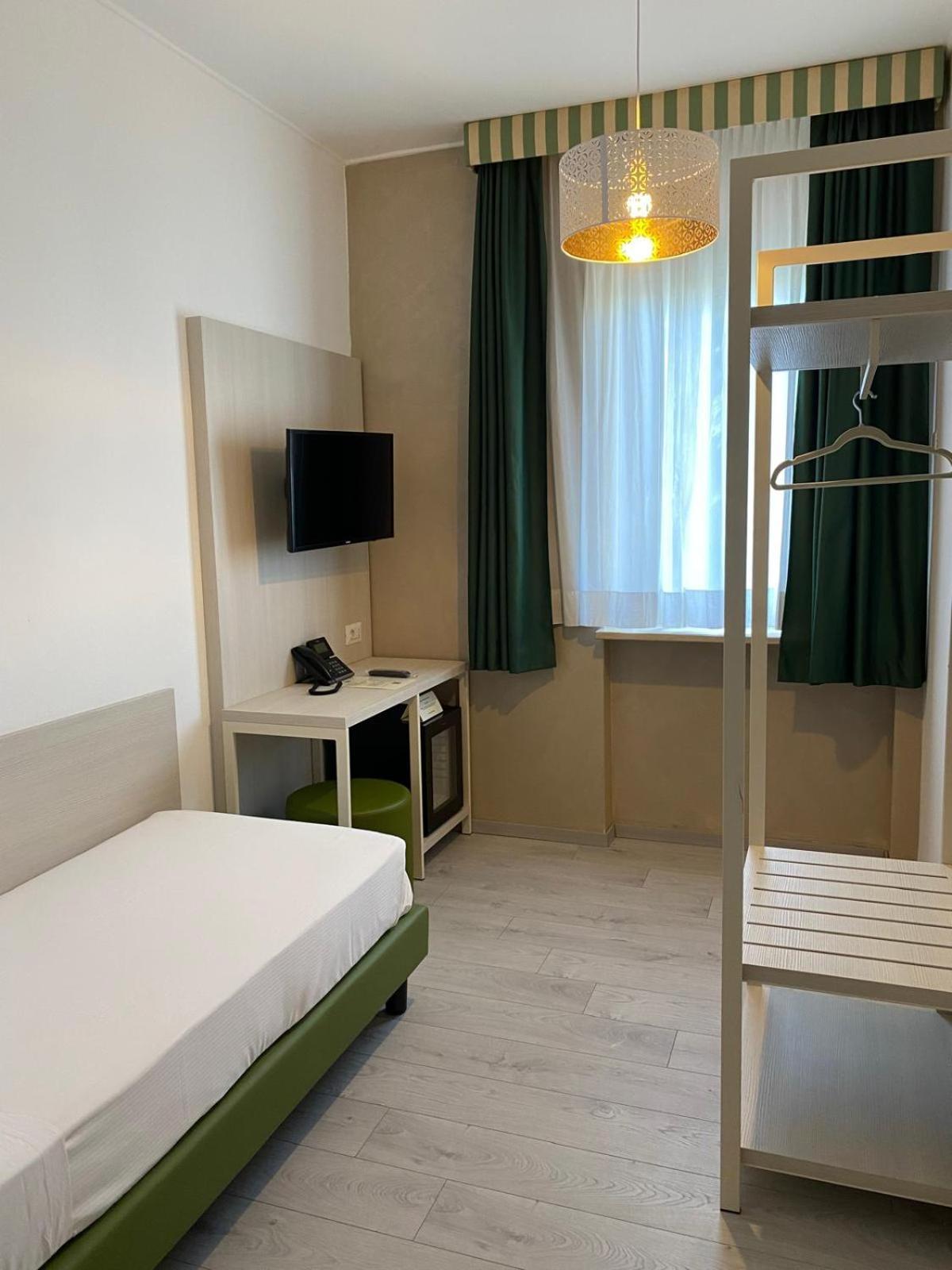 Hotel Embassy Pero Dış mekan fotoğraf
