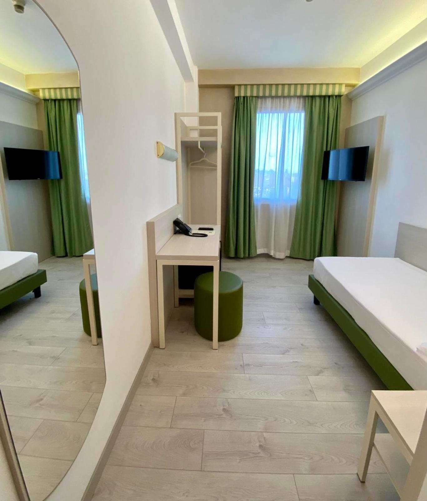 Hotel Embassy Pero Dış mekan fotoğraf