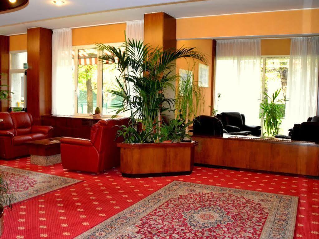 Hotel Embassy Pero Dış mekan fotoğraf